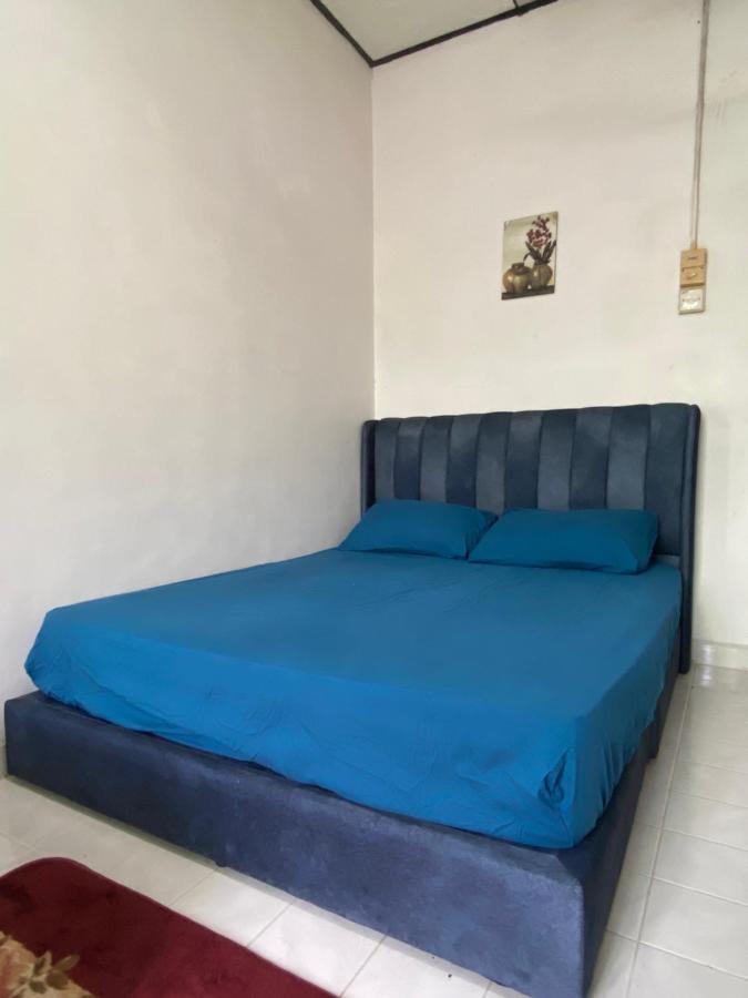 Aryaty Stay Pantai Batu Buruk Куала Теренгану Екстериор снимка